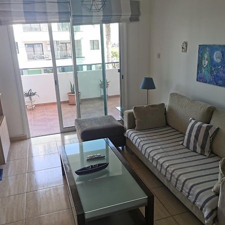 Carisa Downtown With Rooftop Pool Larnaka Exterior foto