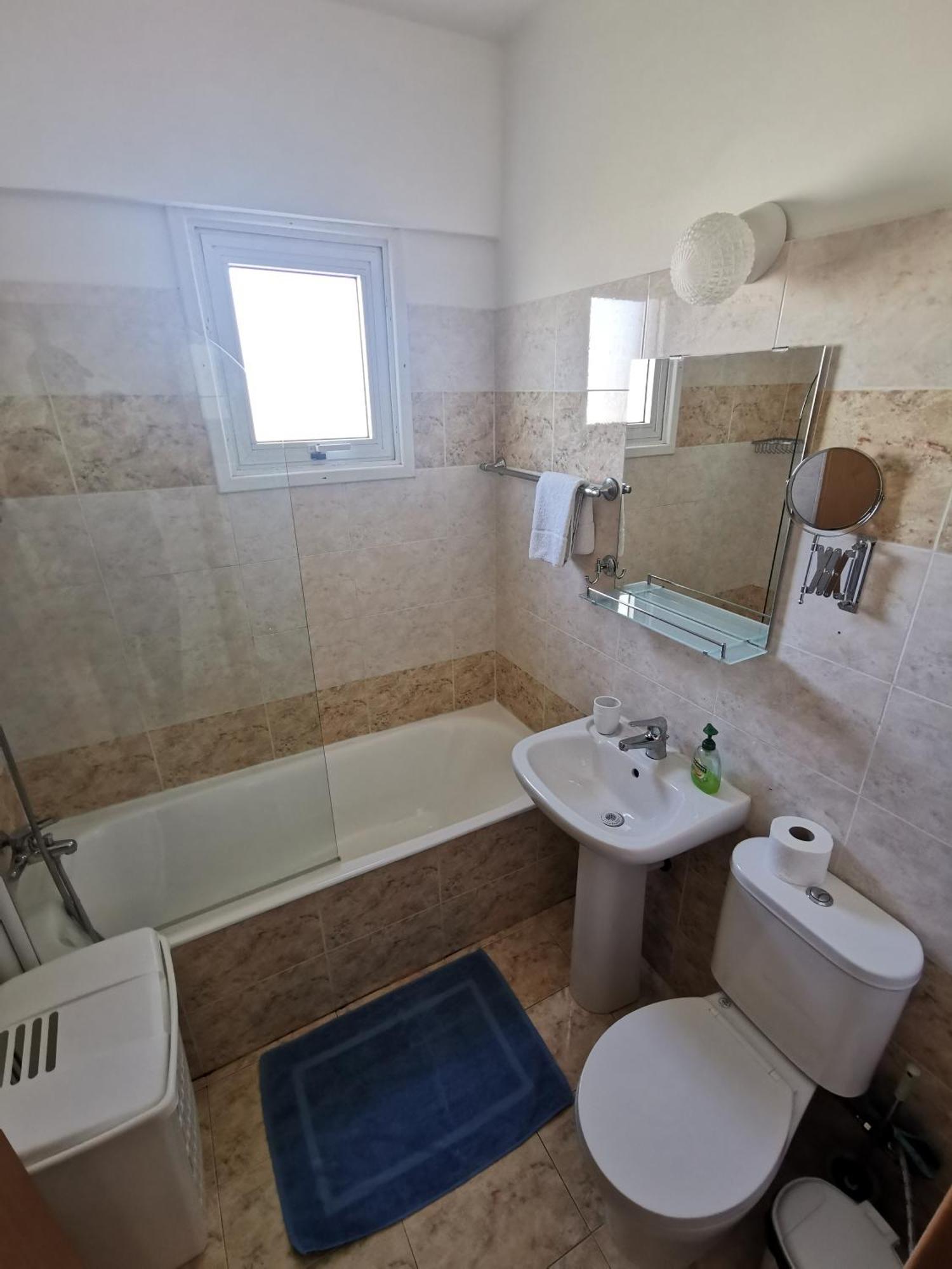 Carisa Downtown With Rooftop Pool Larnaka Exterior foto