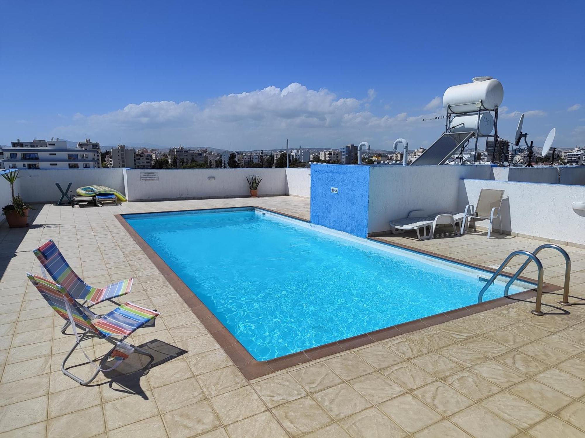 Carisa Downtown With Rooftop Pool Larnaka Exterior foto